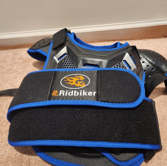 Ridbiker Kids Protective Riding Gear - Picture 5 of 7